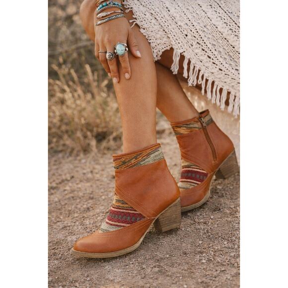 Sbicca Shoes - Sbicca Ankle Boots 7 Tan Leather Embroidered Tribal Boho Western Festival Desert